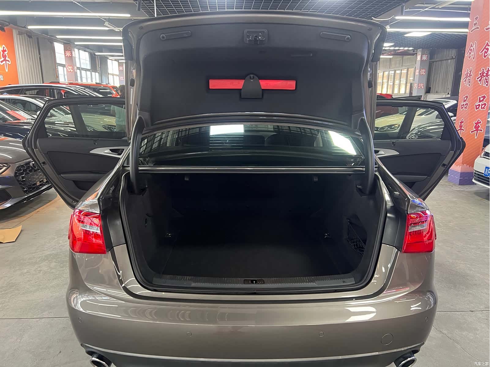 Audi A6L, 2015 13