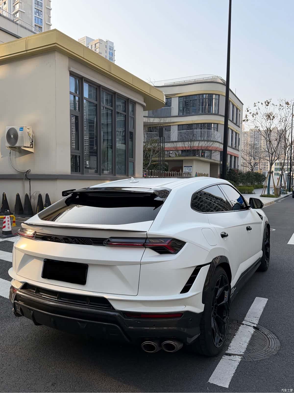 Lamborghini Urus, 2024 2