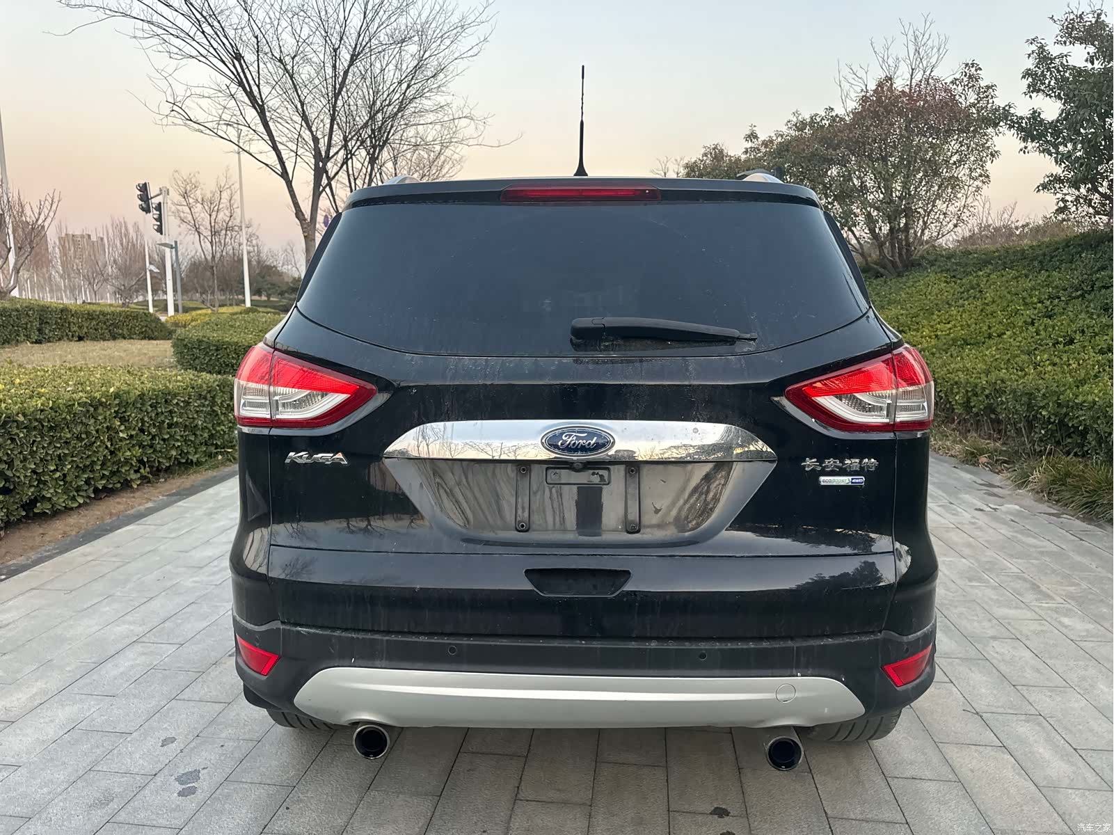Ford Kuga, 2015 12