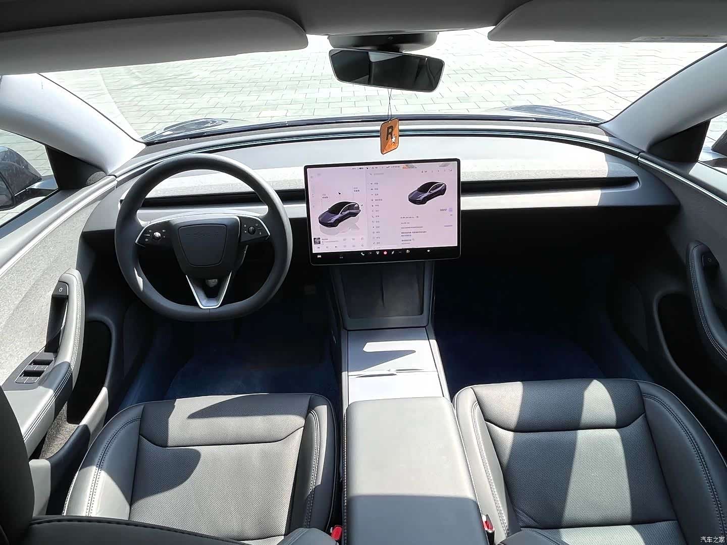 Tesla Model 3, 2024 7