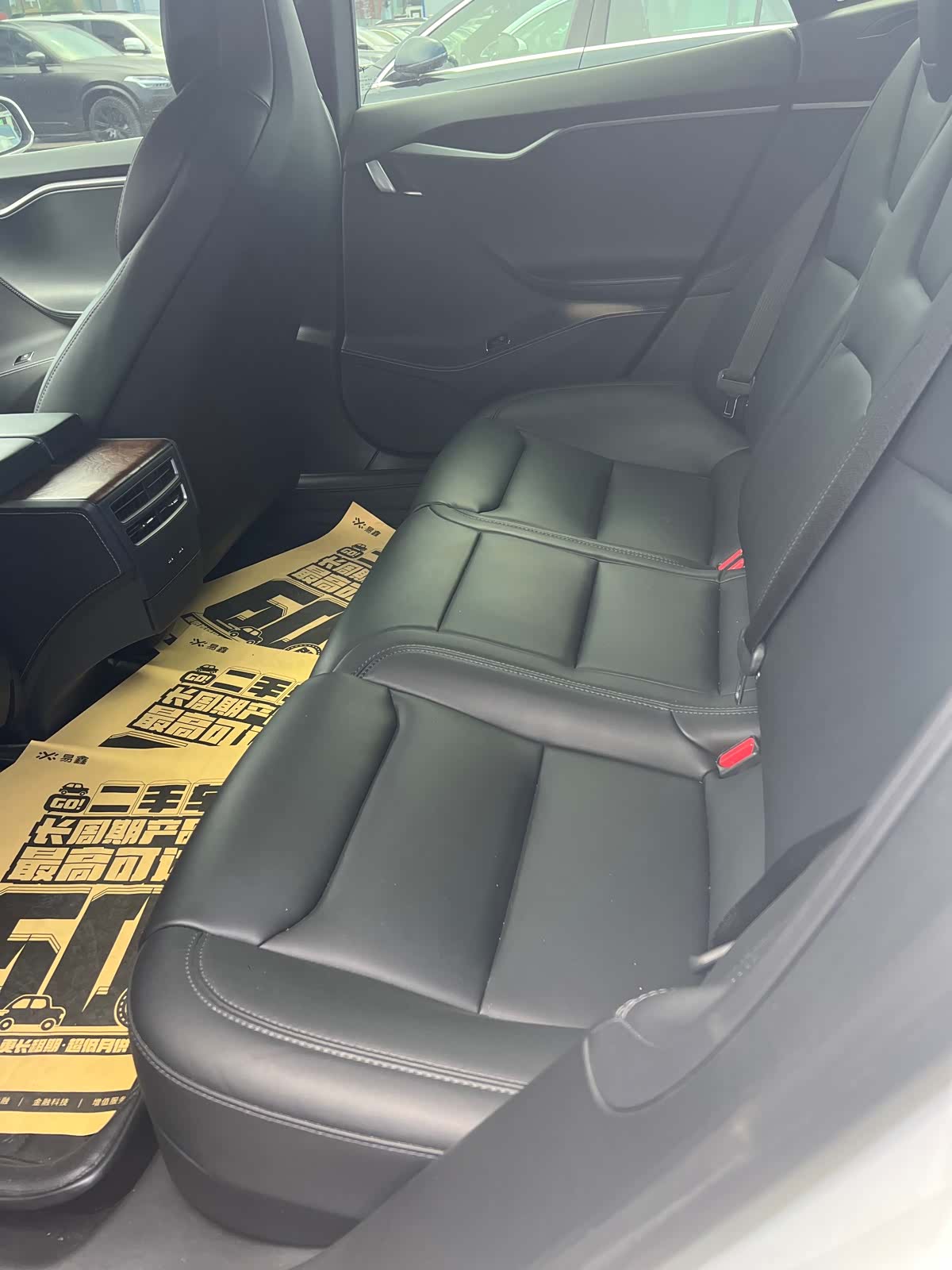 Tesla Model S, 2019 8