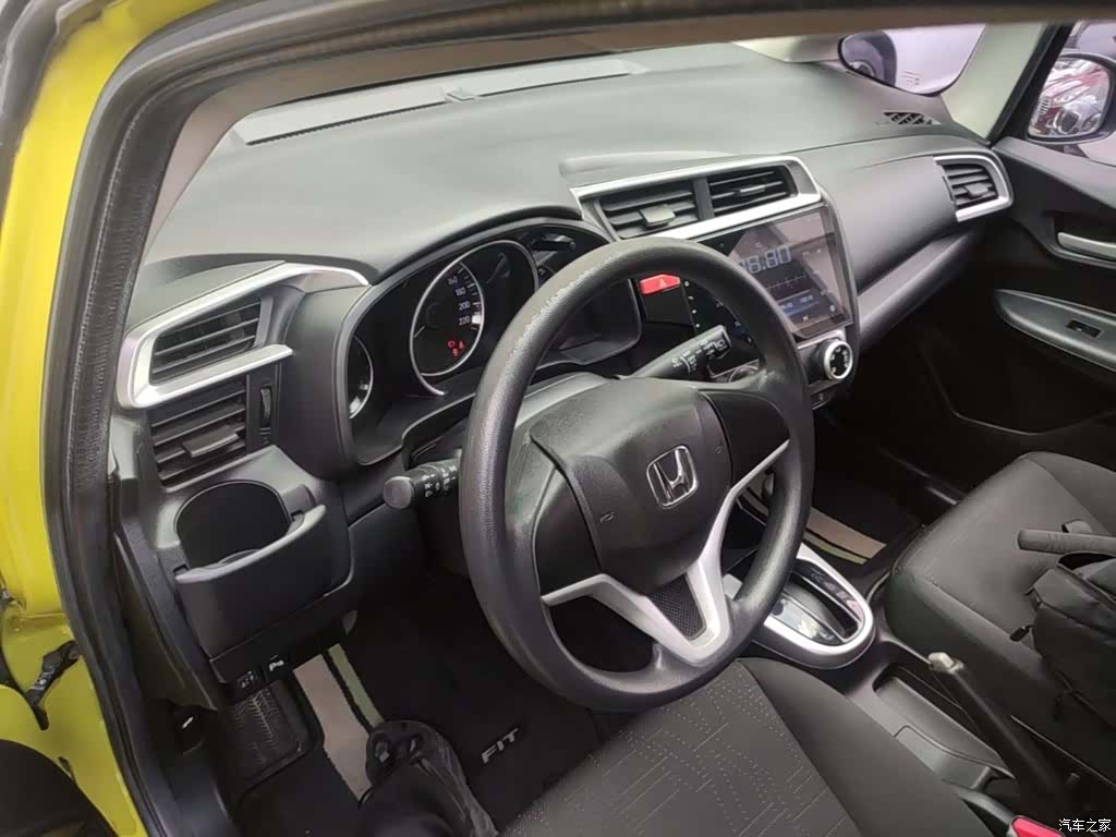 Honda Fit, 2016 6