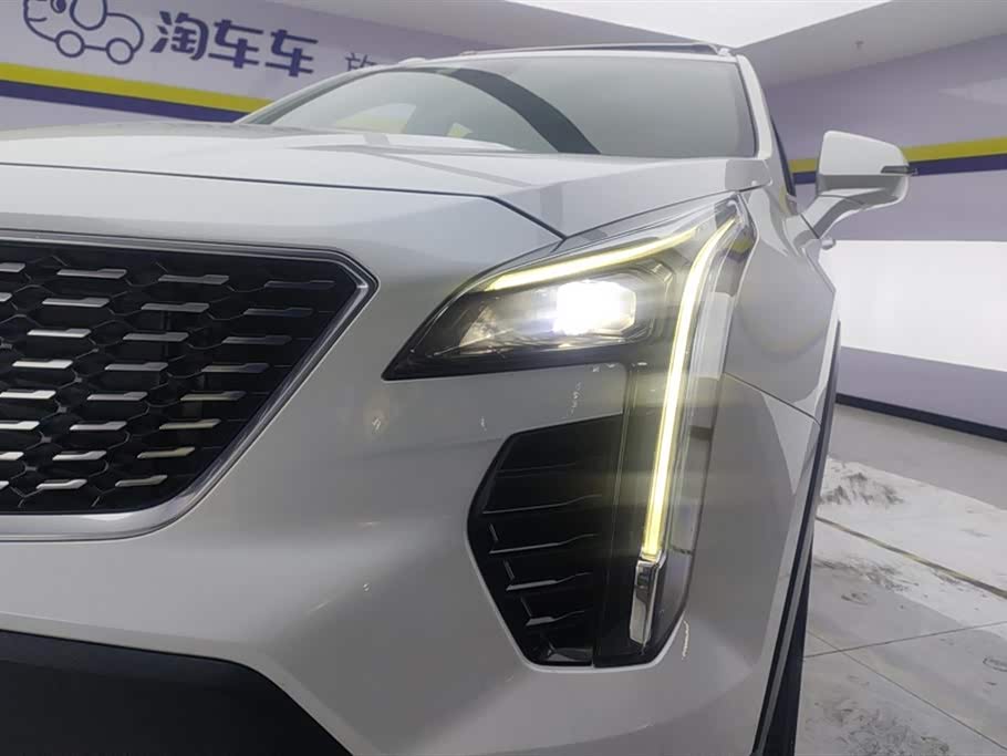 Cadillac XT4