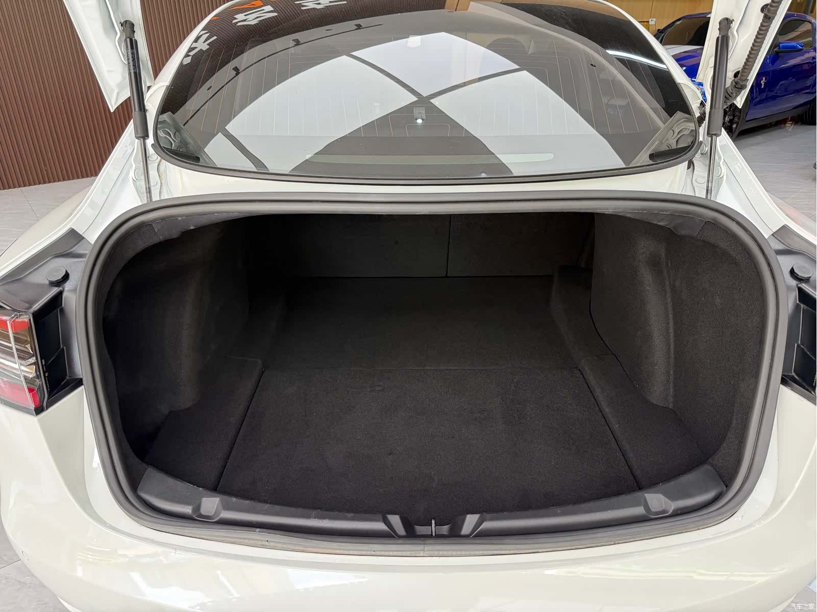 Tesla Model 3, 2020 25