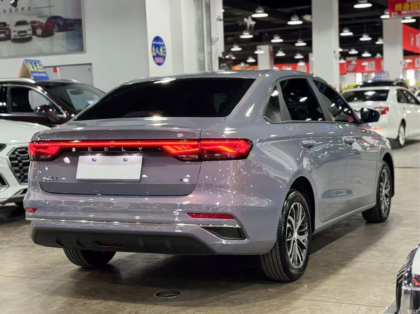 Geely Emgrand, 2026 6