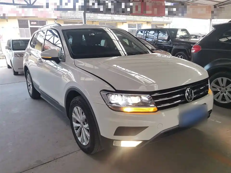 Volkswagen Tiguan L