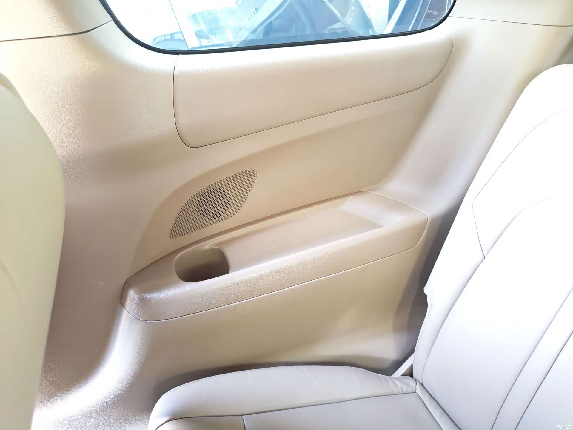 Buick GL8, 2019 14