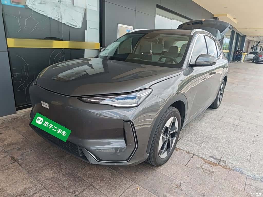 Geely Galaxy E5, 2025 2