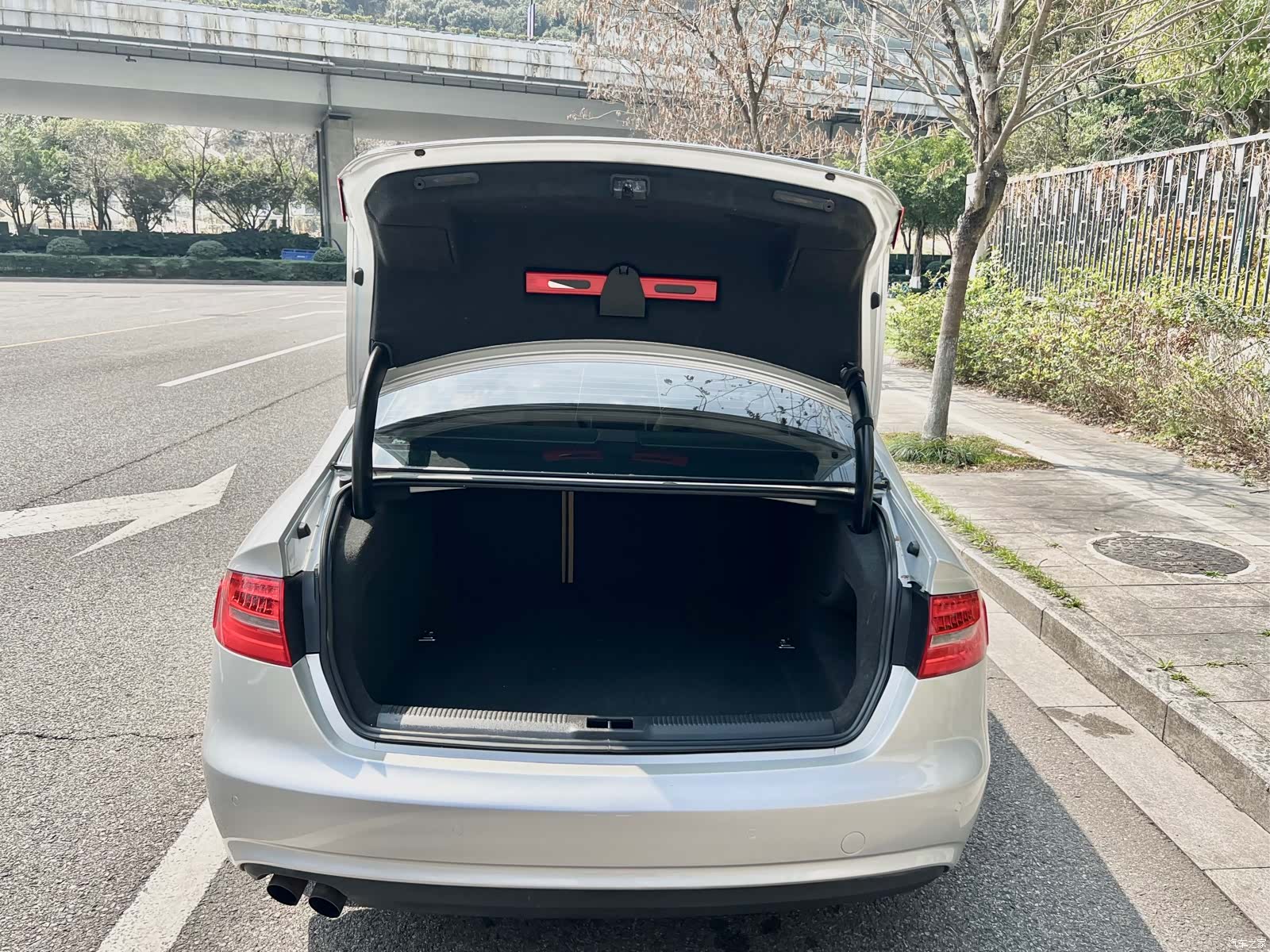 Audi A4L, 2013 16