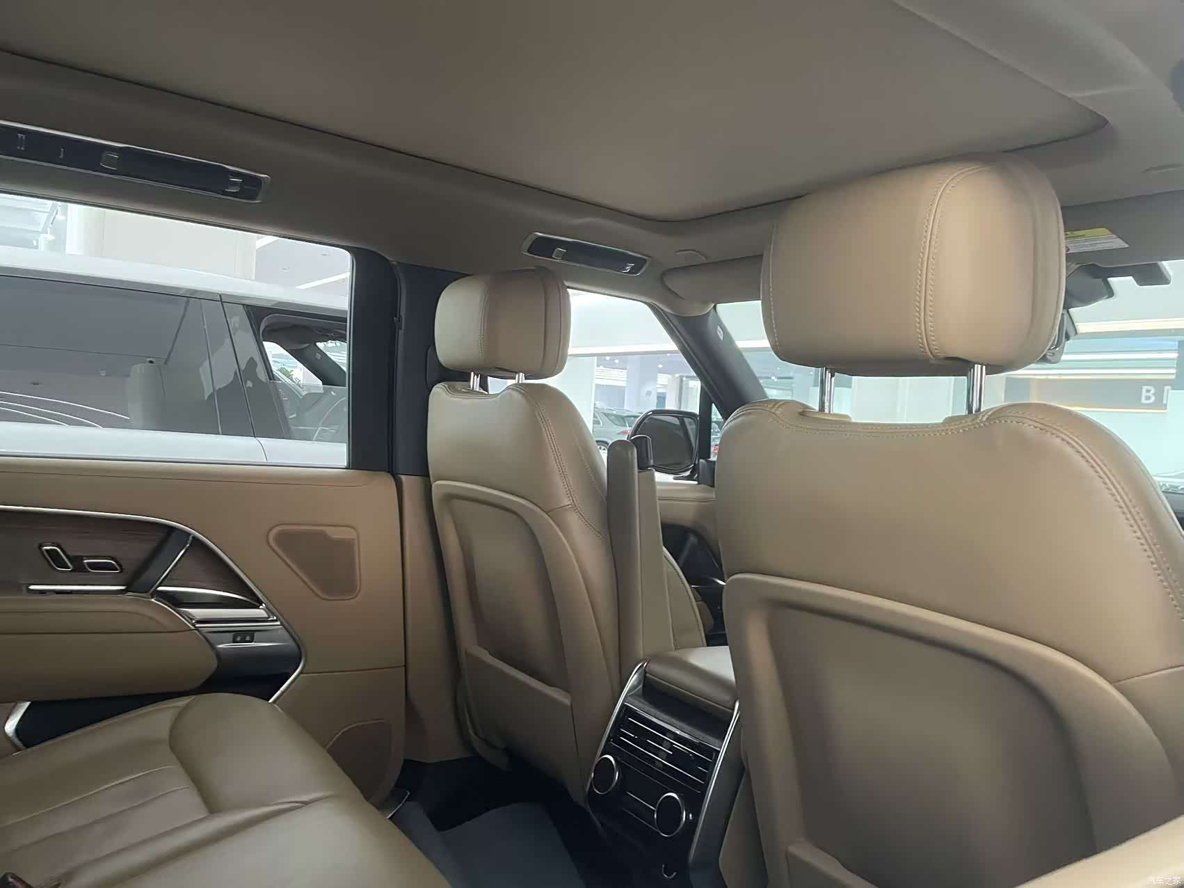 Land Rover Range Rover, 2023 11