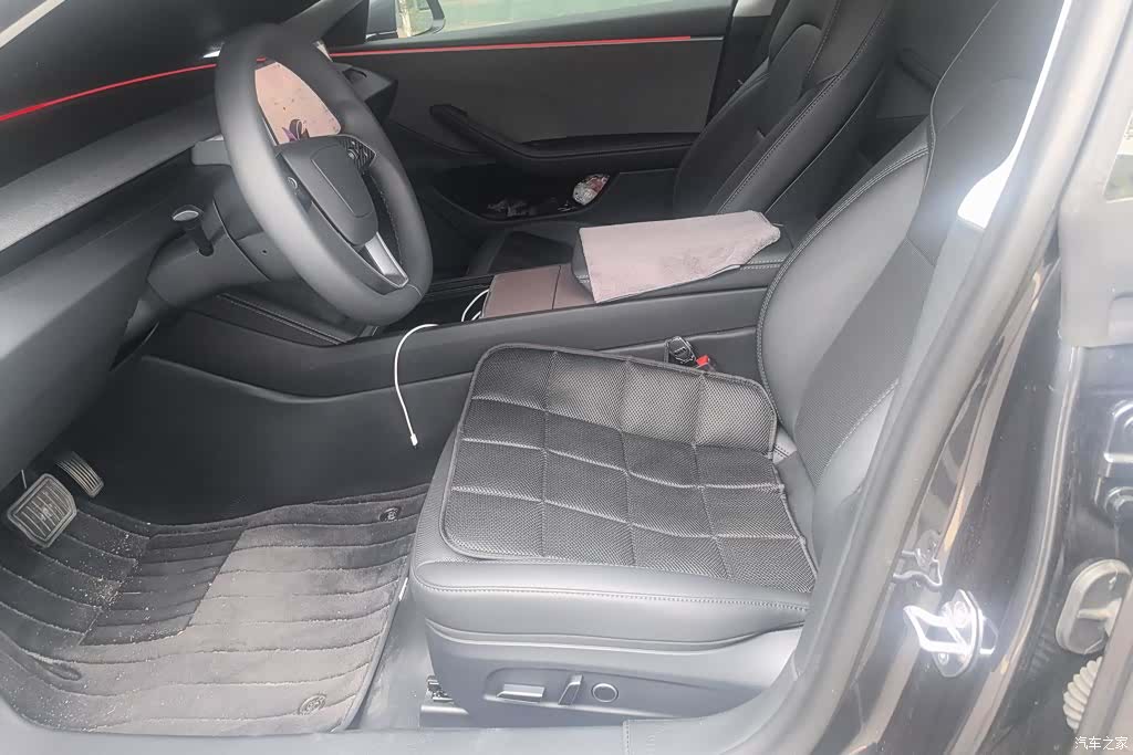 Tesla Model 3, 2026 9