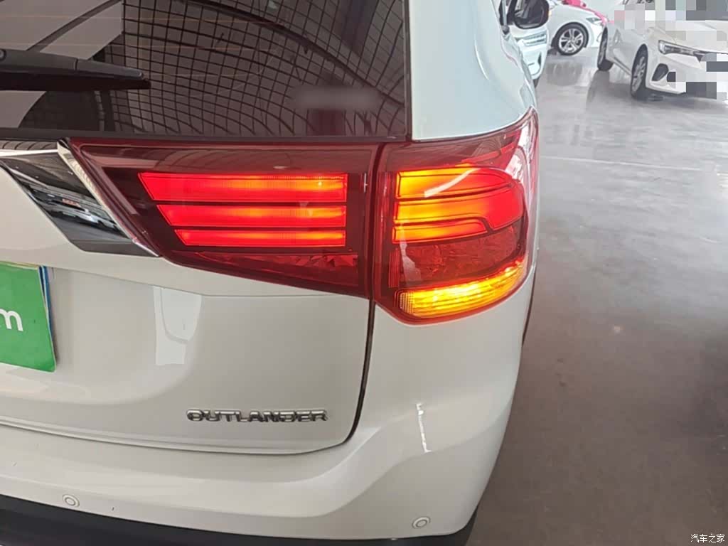 Mitsubishi Outlander, 2017 24