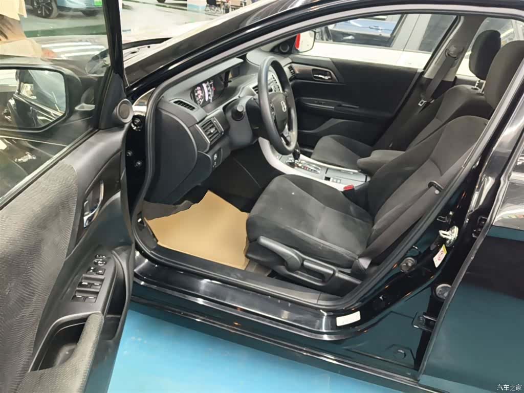Honda Accord, 2014 16