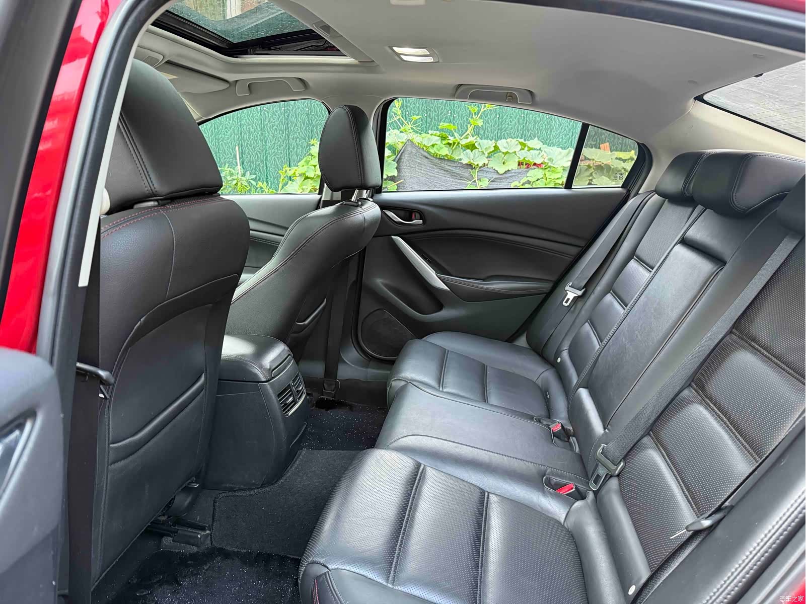 Mazda Atenza, 2015 8