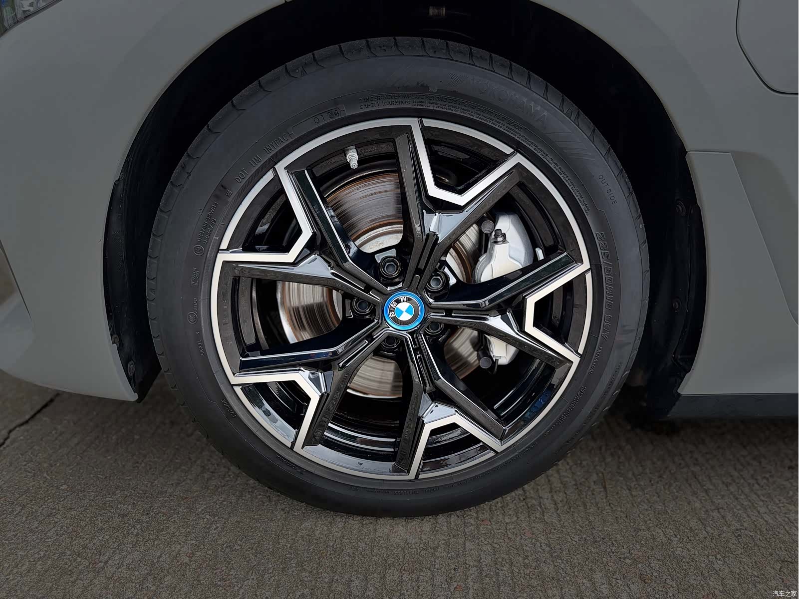 BMW i3, 2024 12