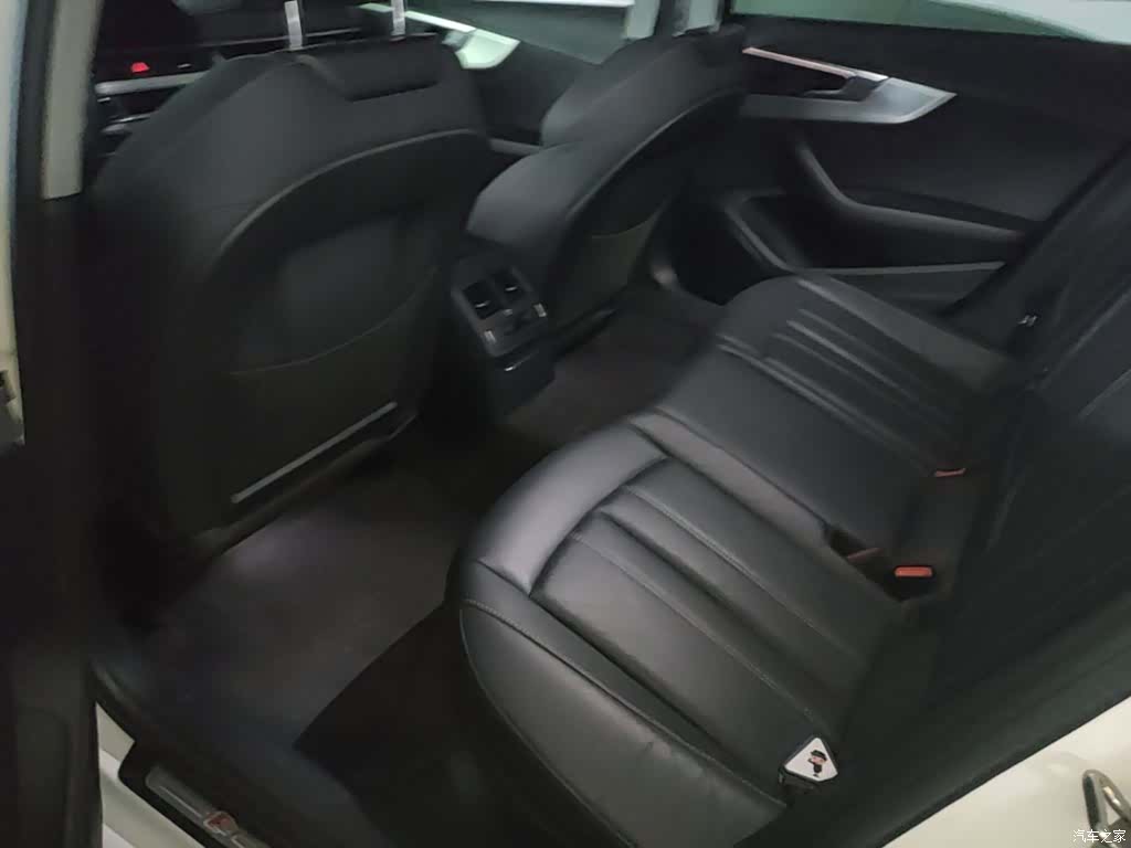 Audi A4L, 2020 17