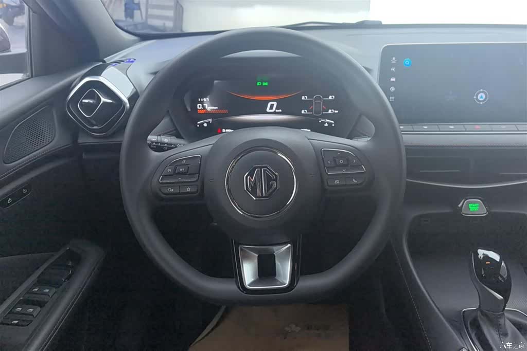 MG MG5, 2026 15