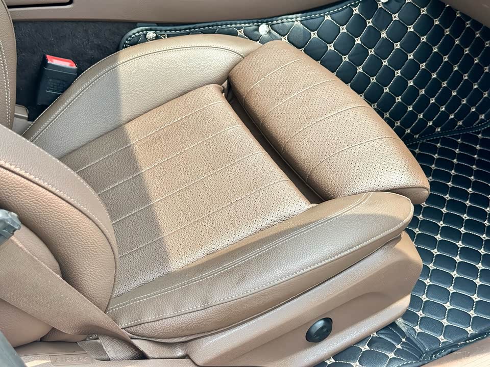 Mercedes-Benz E-class Mercedes-Benz E-class
