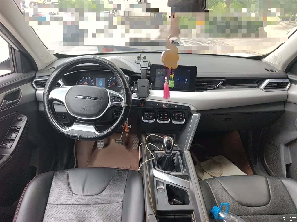 BAIC X3, 2021 13