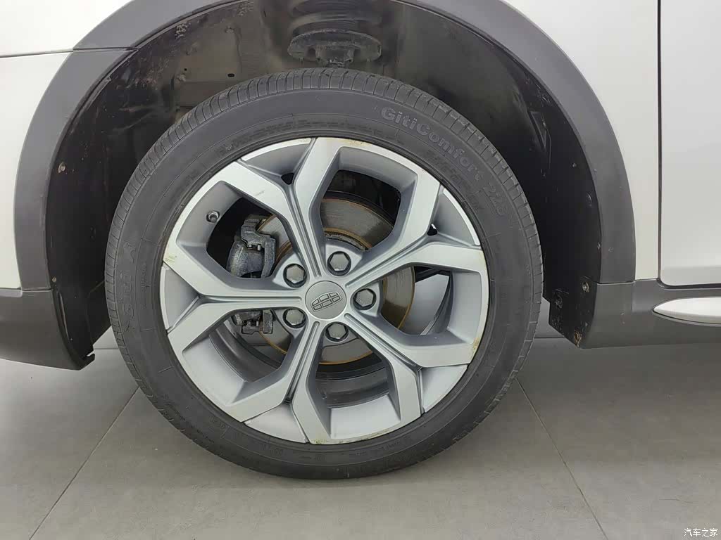 Geely S1, 2018 17
