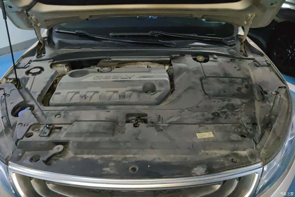 Geely Emgrand, 2016 10