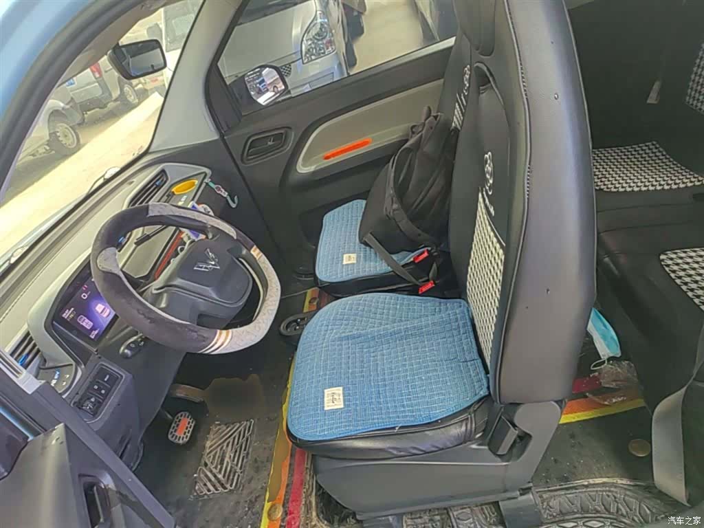 Wuling MINIEV, 2022 15