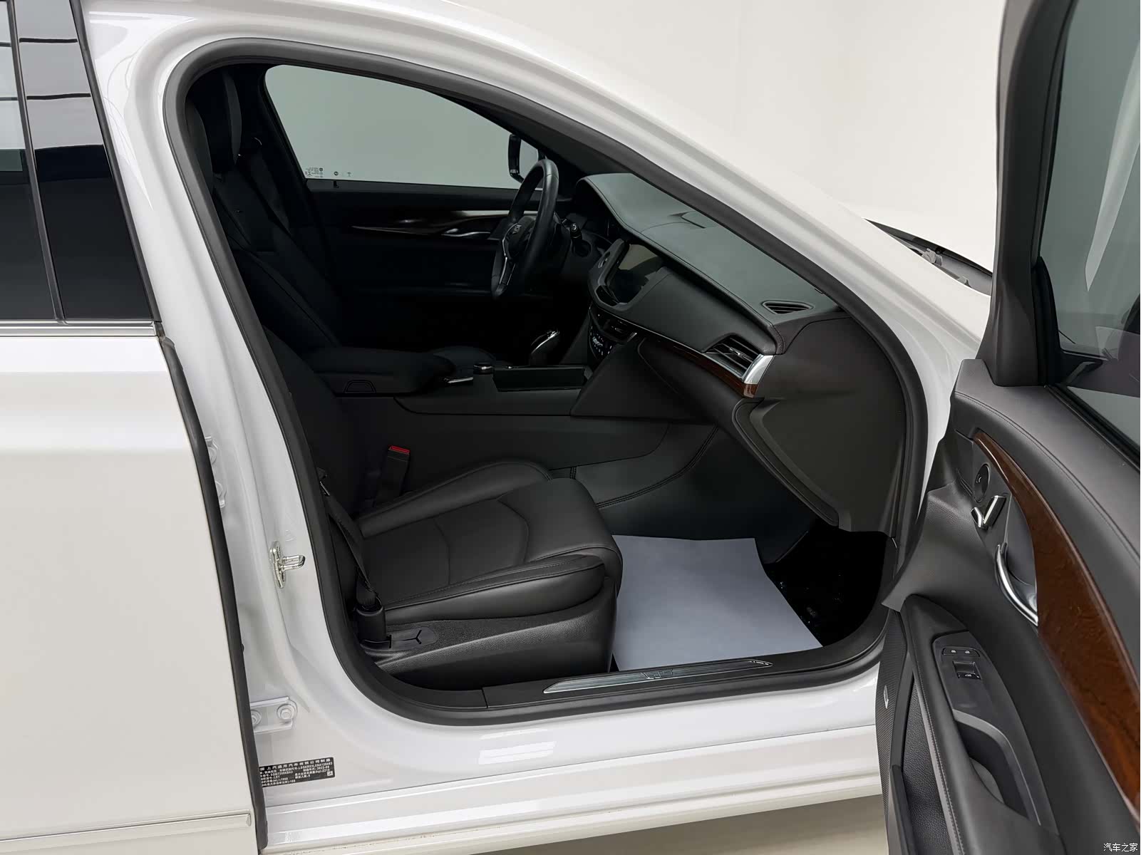 Cadillac CT6, 2023 11