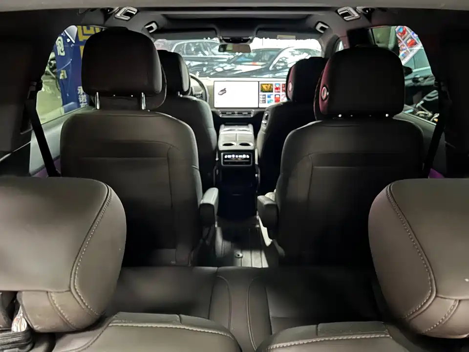 Li Auto Ideal L8