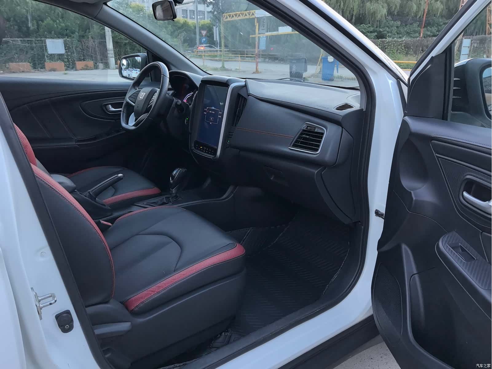 DongFeng U5, 2018 11