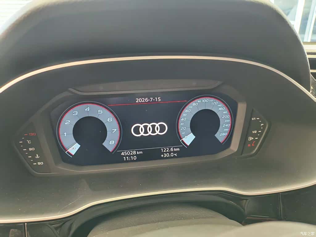 Audi Q3, 2023 8