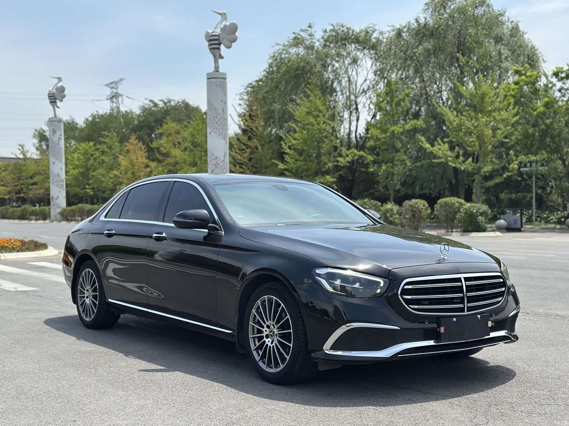 Mercedes-Benz E-Class, 2023 3