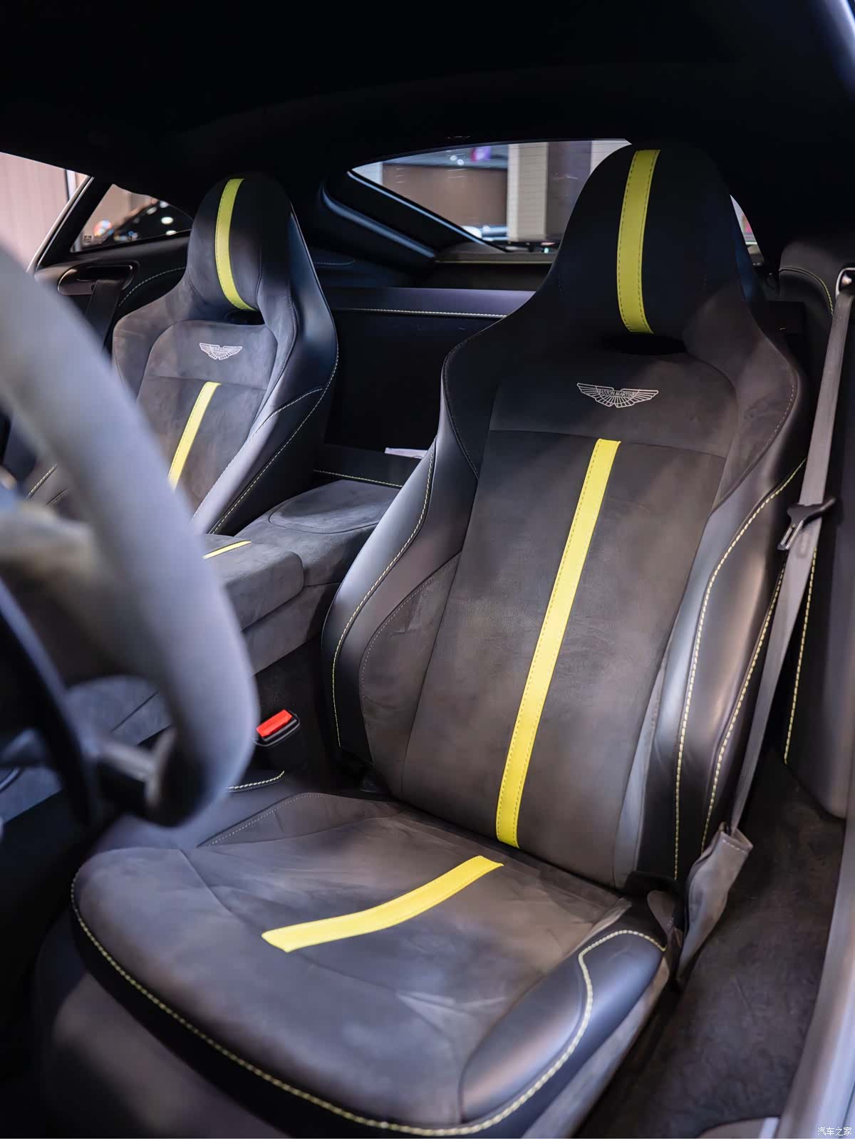 Aston Martin Vantage, 2024 17