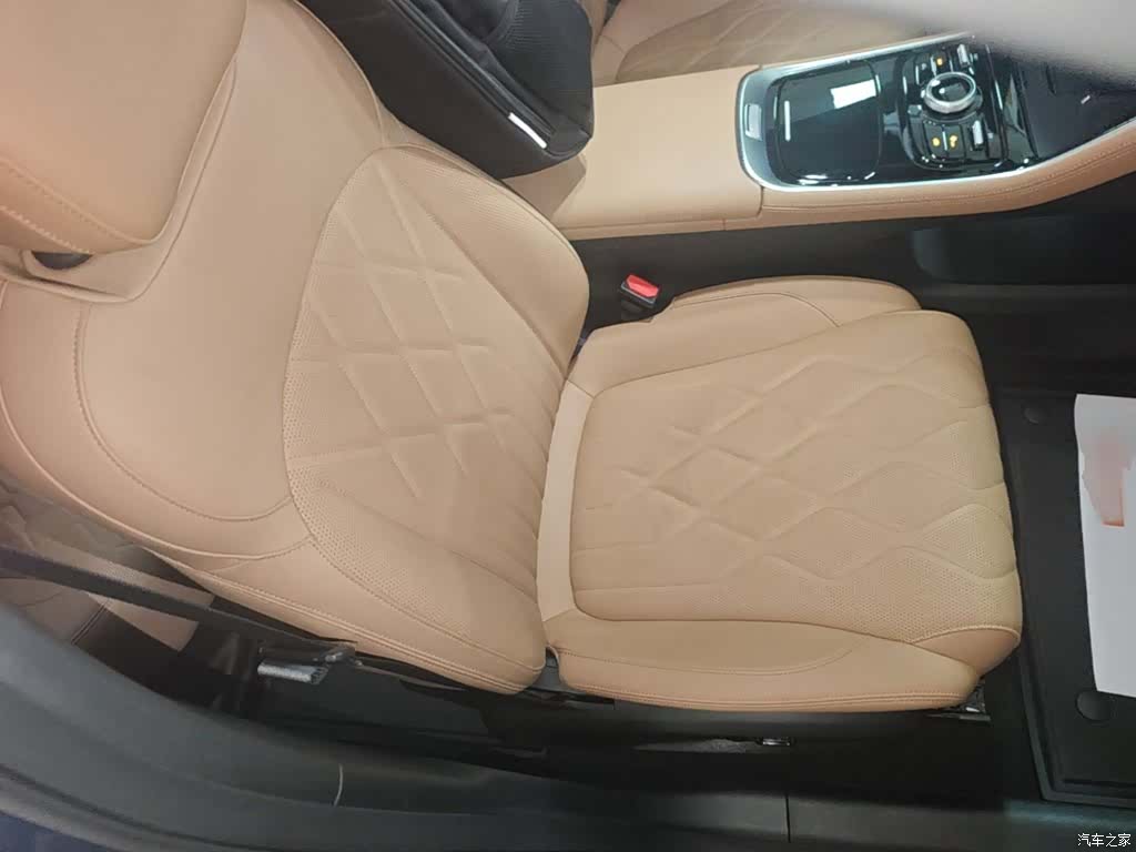 Geely A7, 2025 25