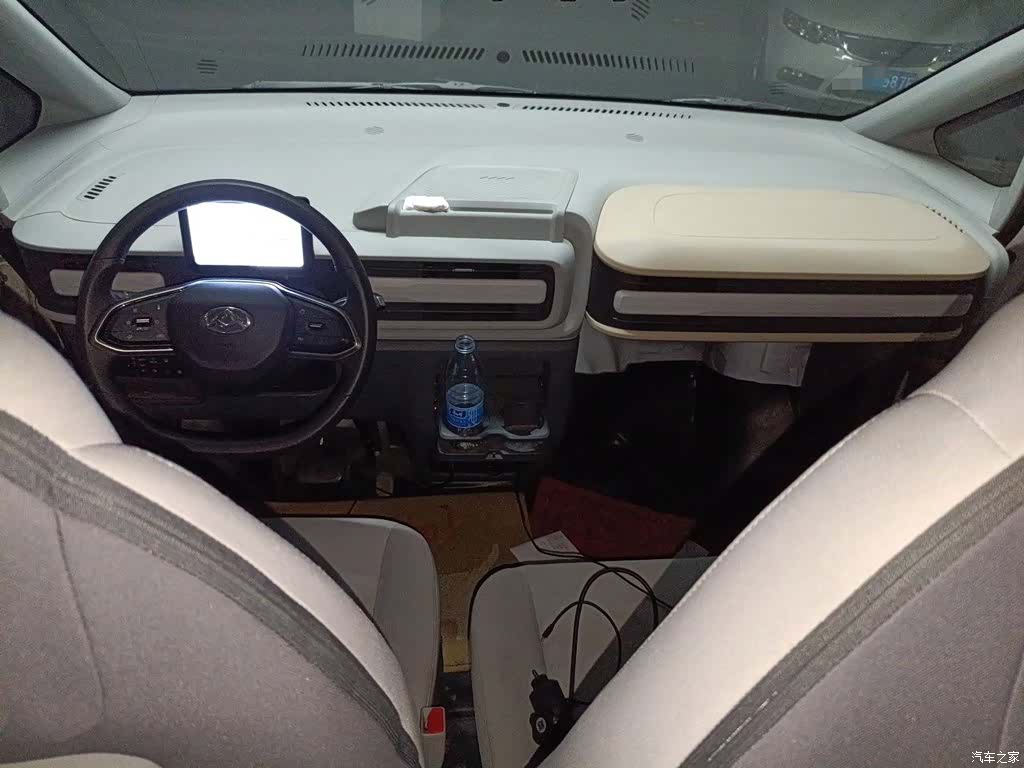 Maxus V1, 2026 13