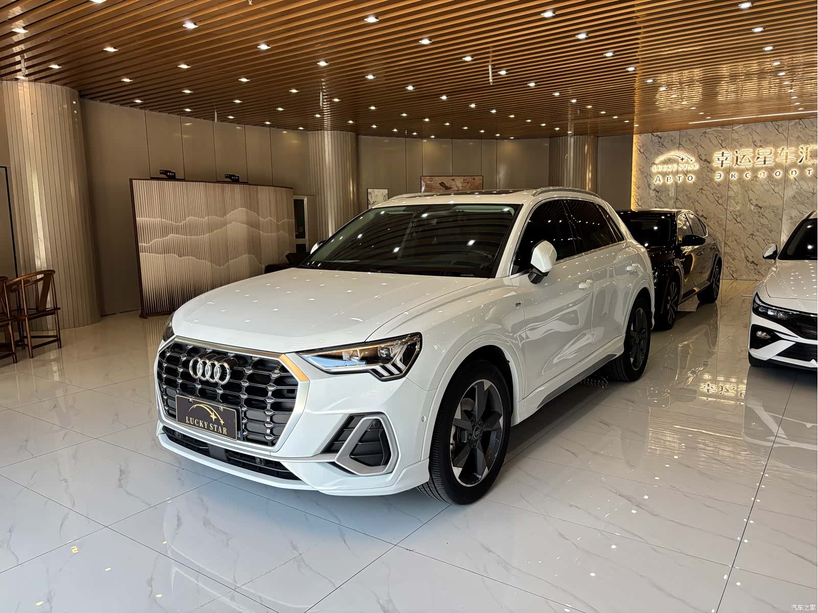 Audi Q3, 2022 1