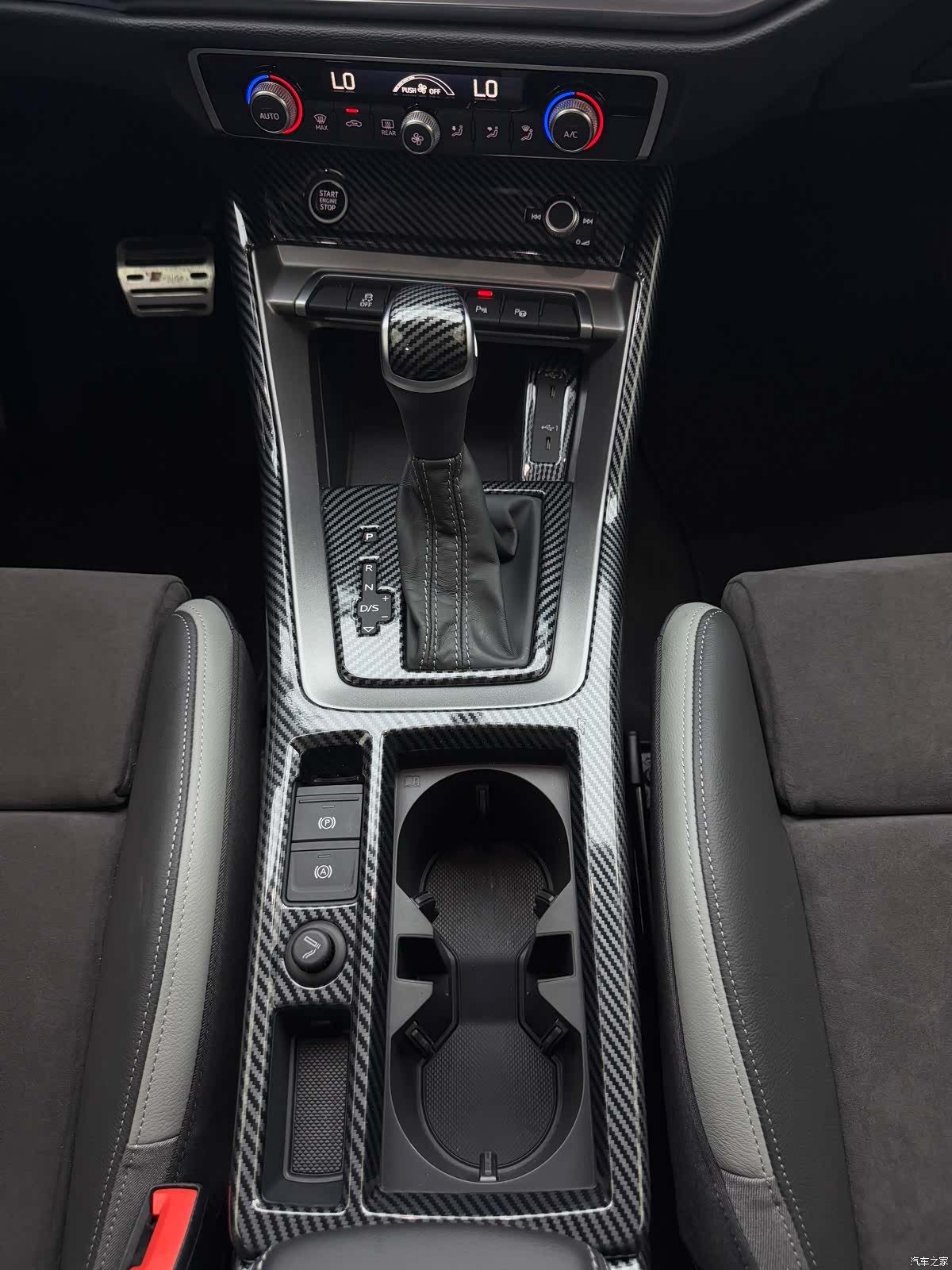 Audi Q3, 2022 12