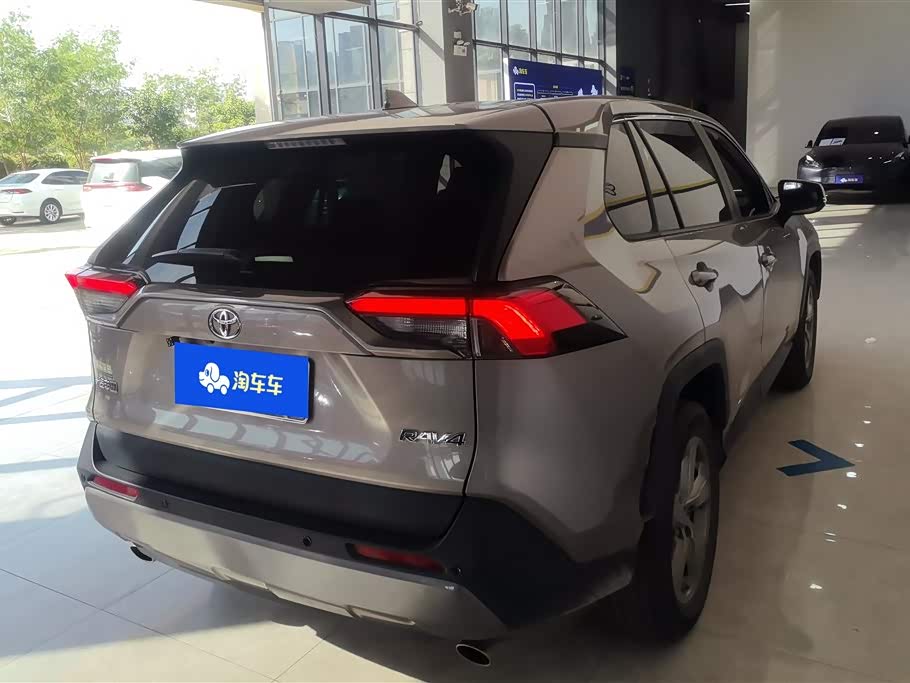 Toyota RAV4 Rongfang