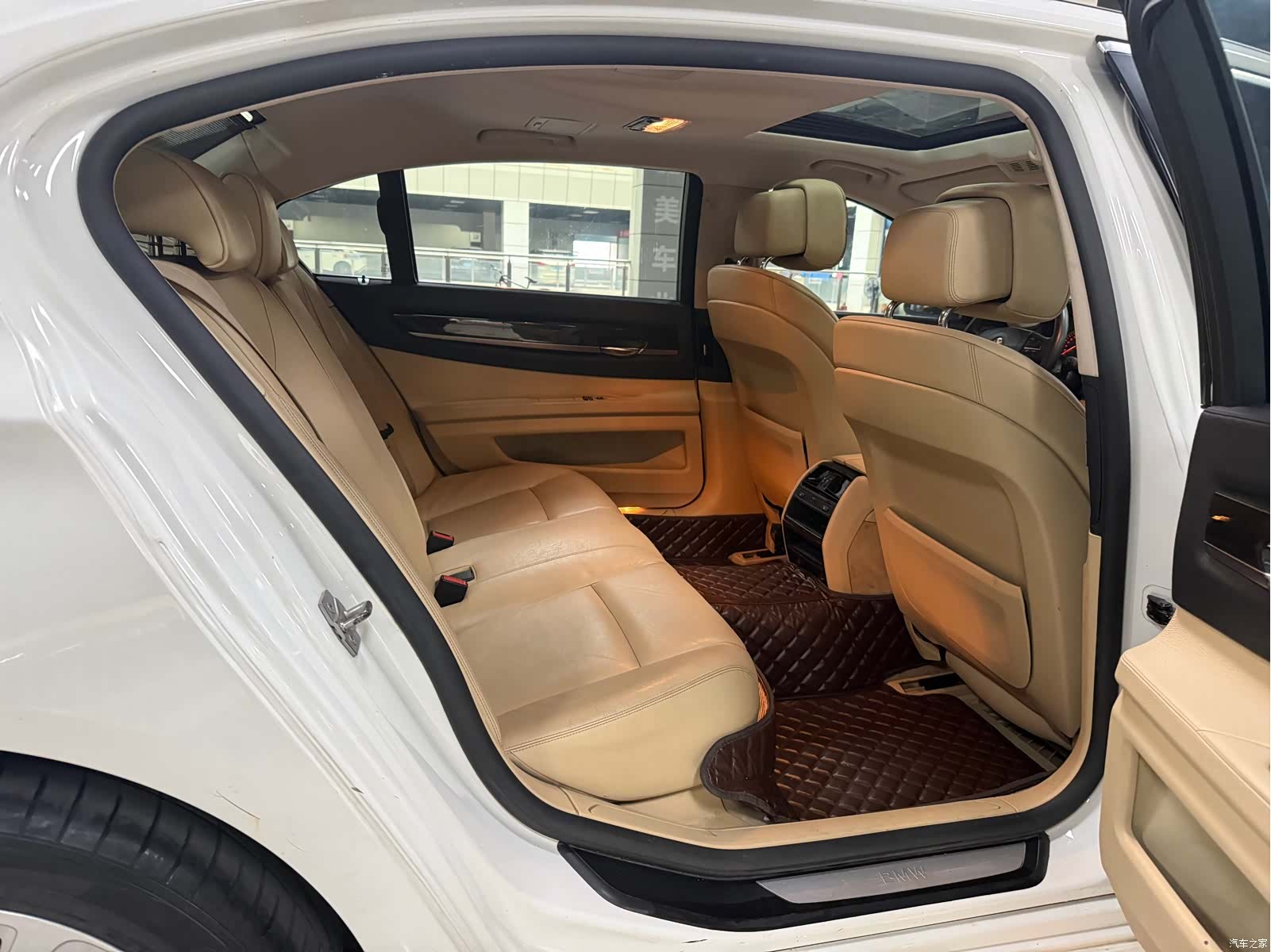 BMW 7 Series, 2012 12