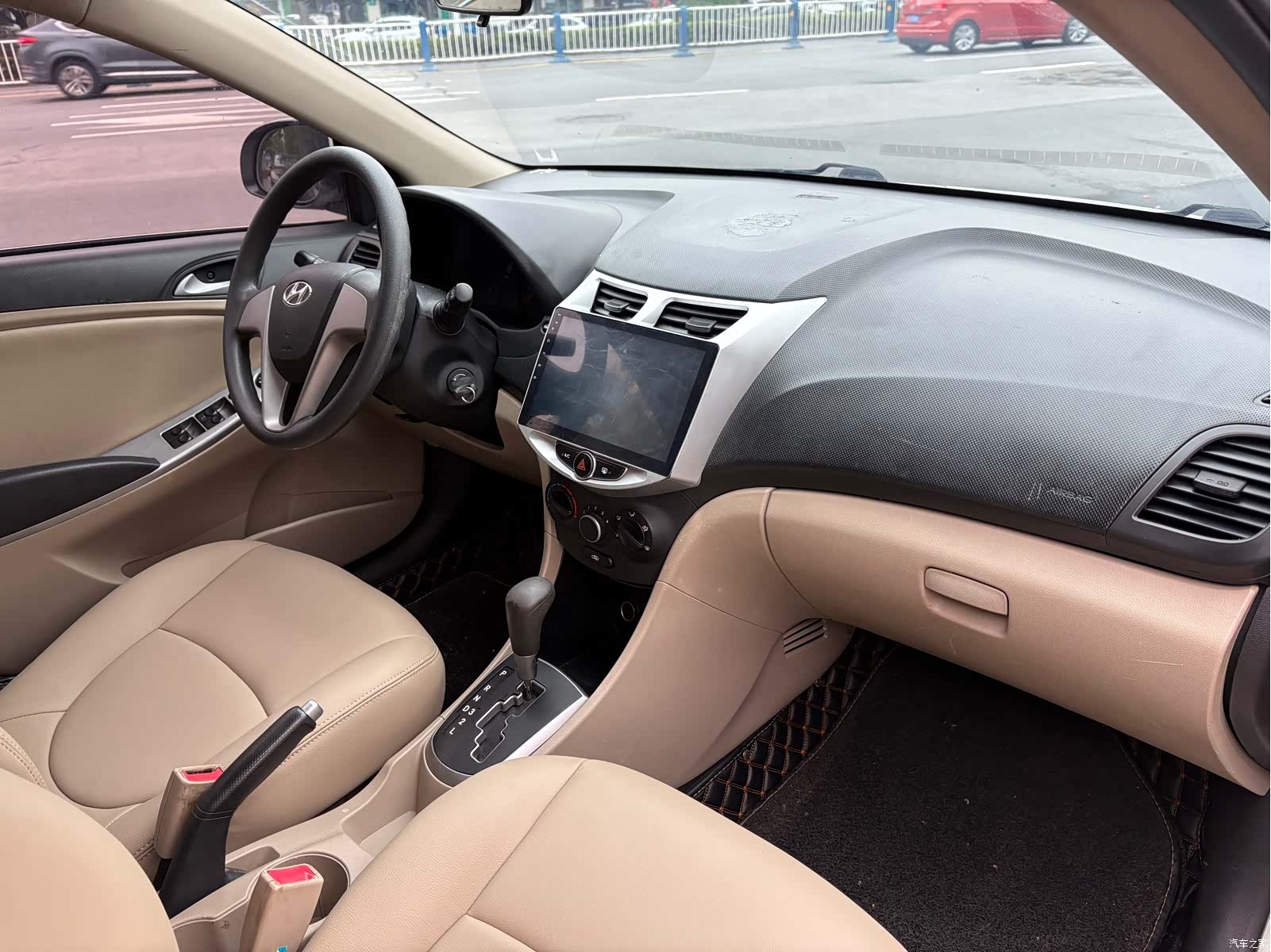 Hyundai GLS, 2018 9