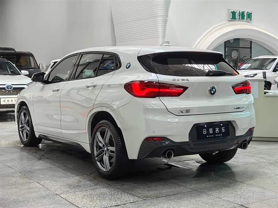 BMW X2