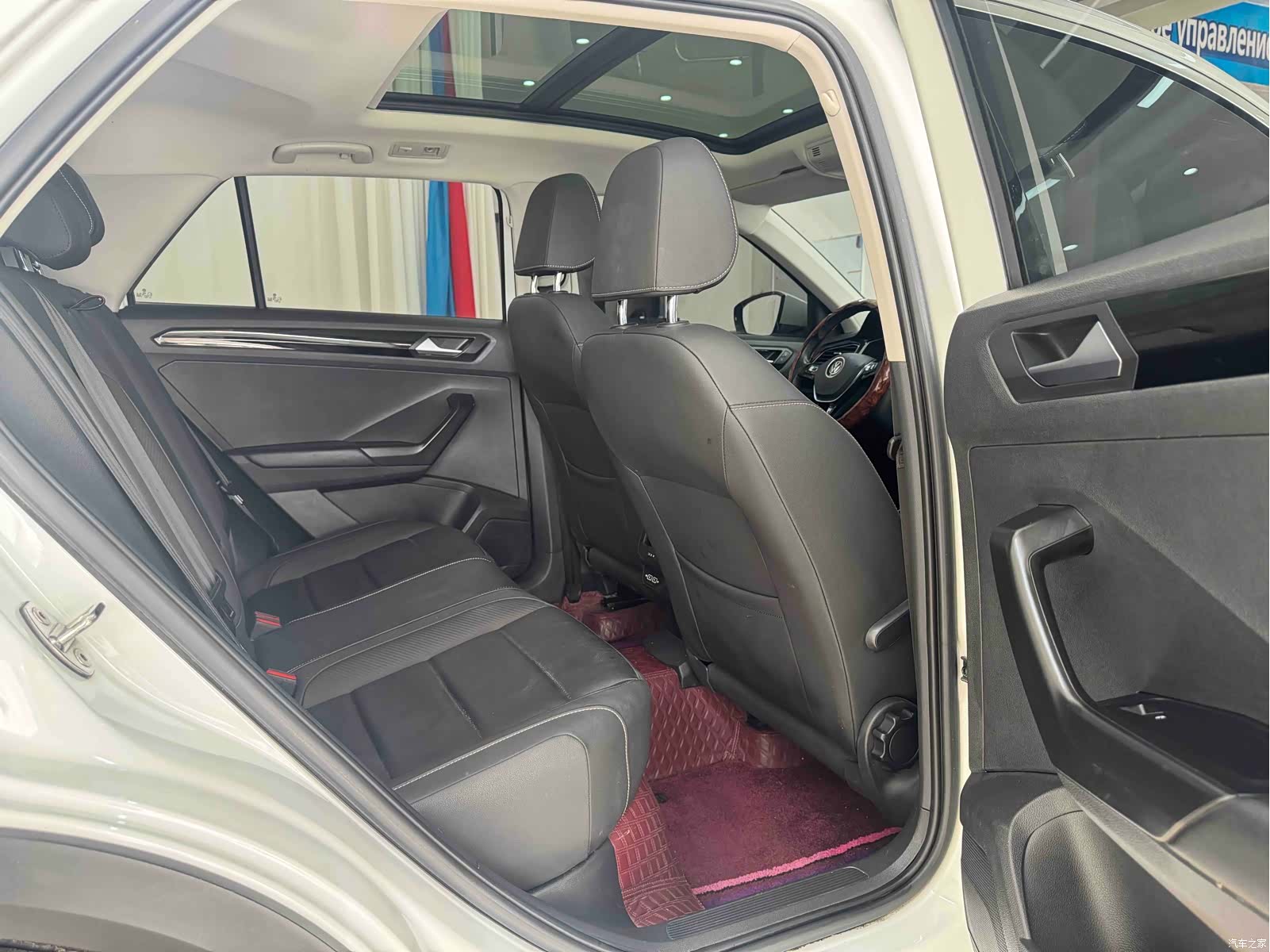 Volkswagen T-ROC, 2021 9