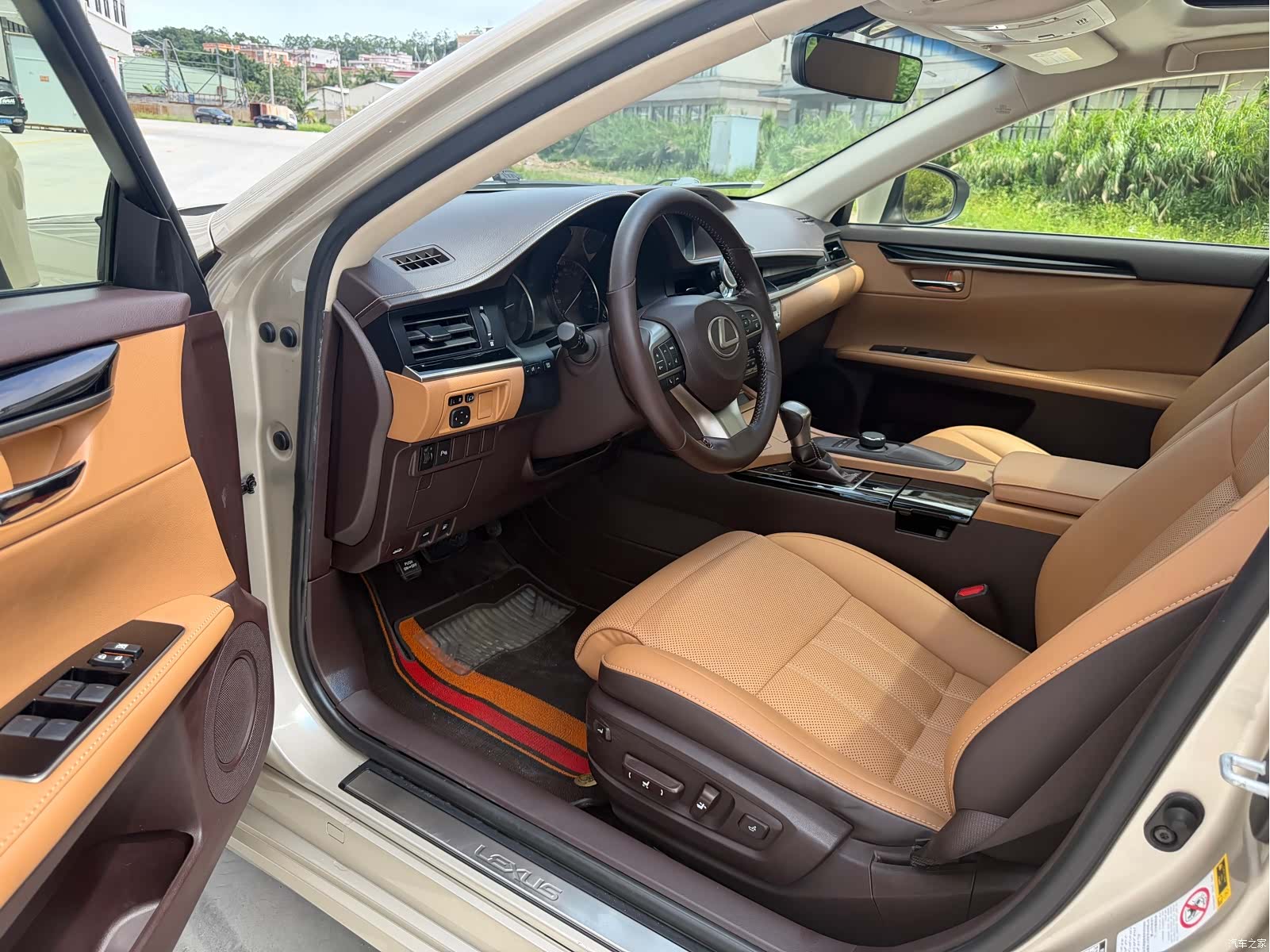 Lexus ES, 2015 7