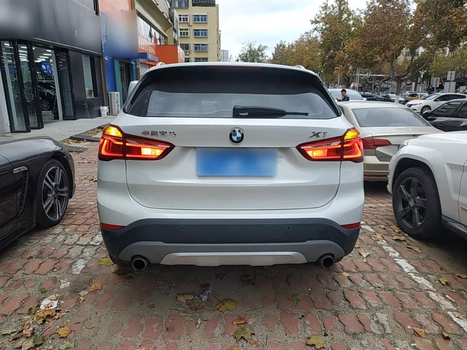 BMW X1