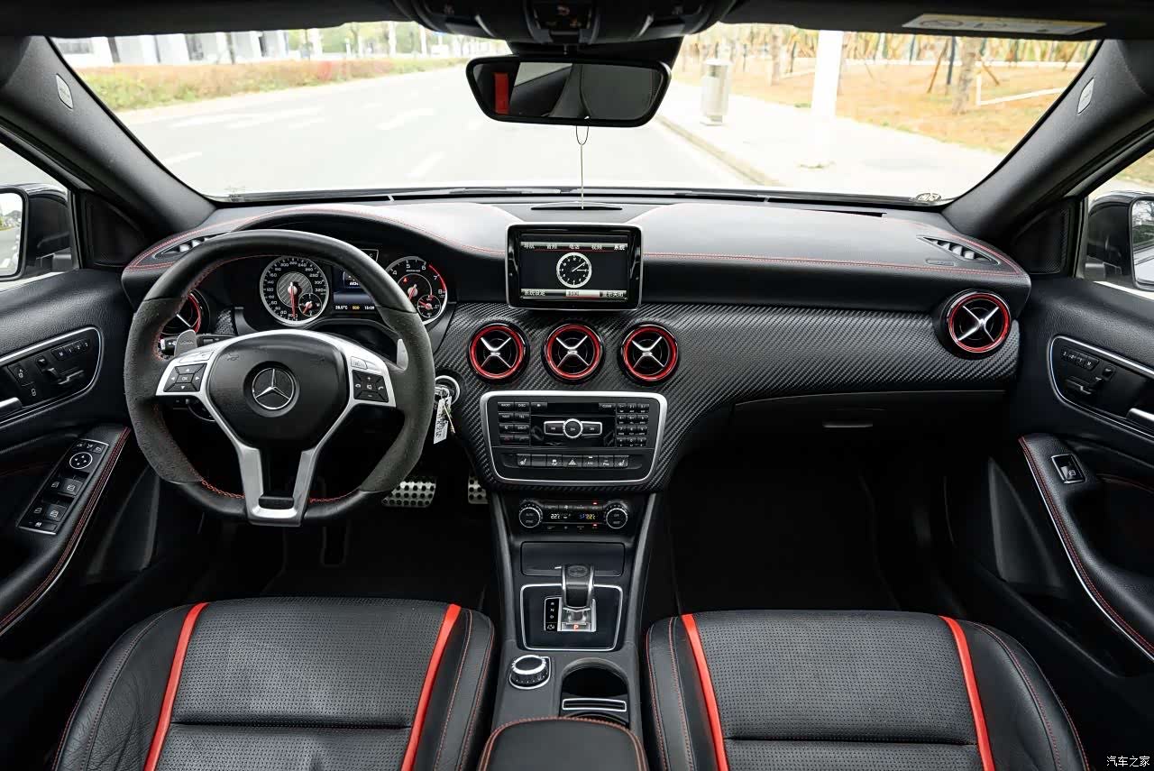Mercedes-Benz A-Class, 2015 4