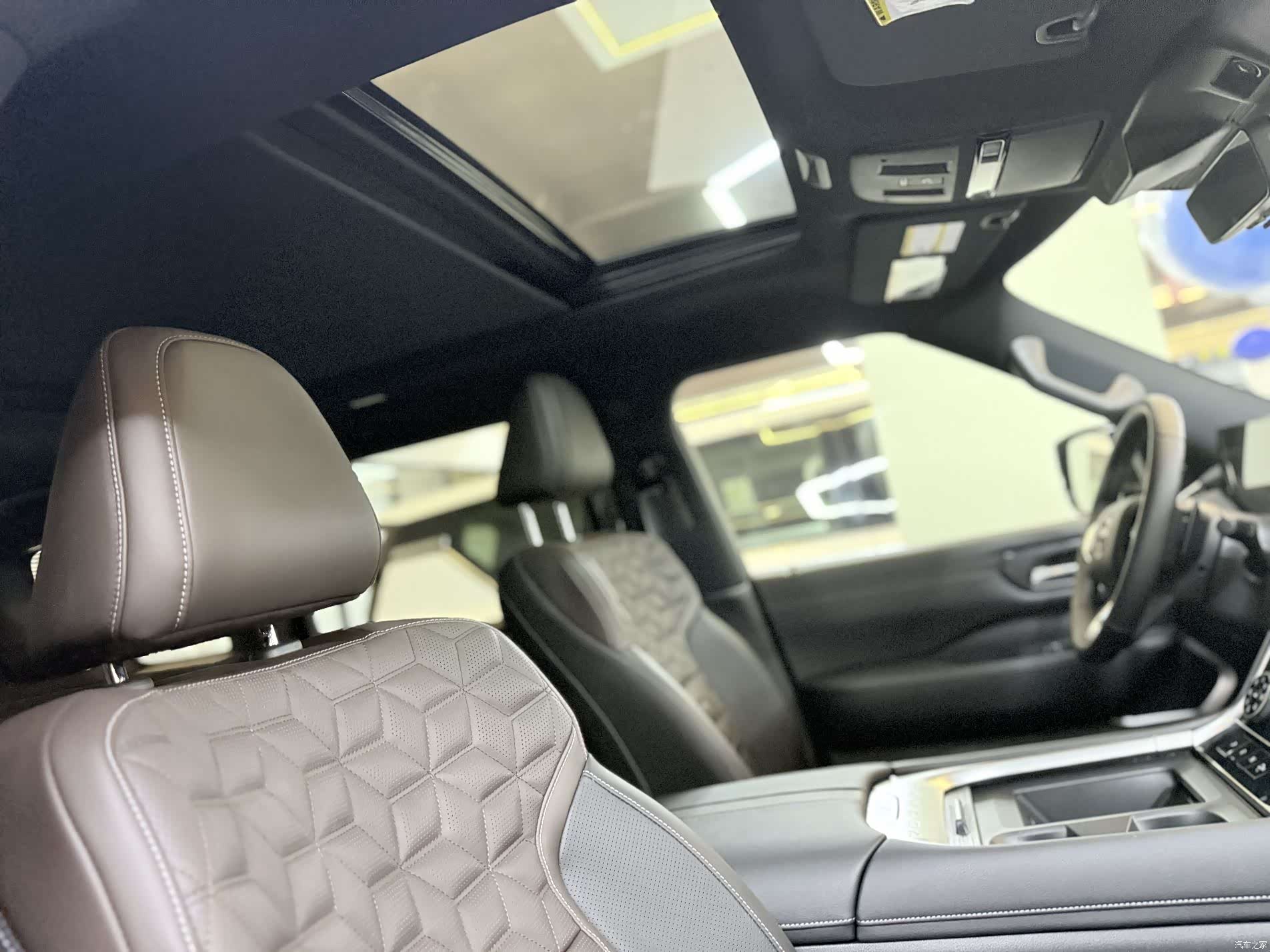 Nissan Patrol, 2025 16
