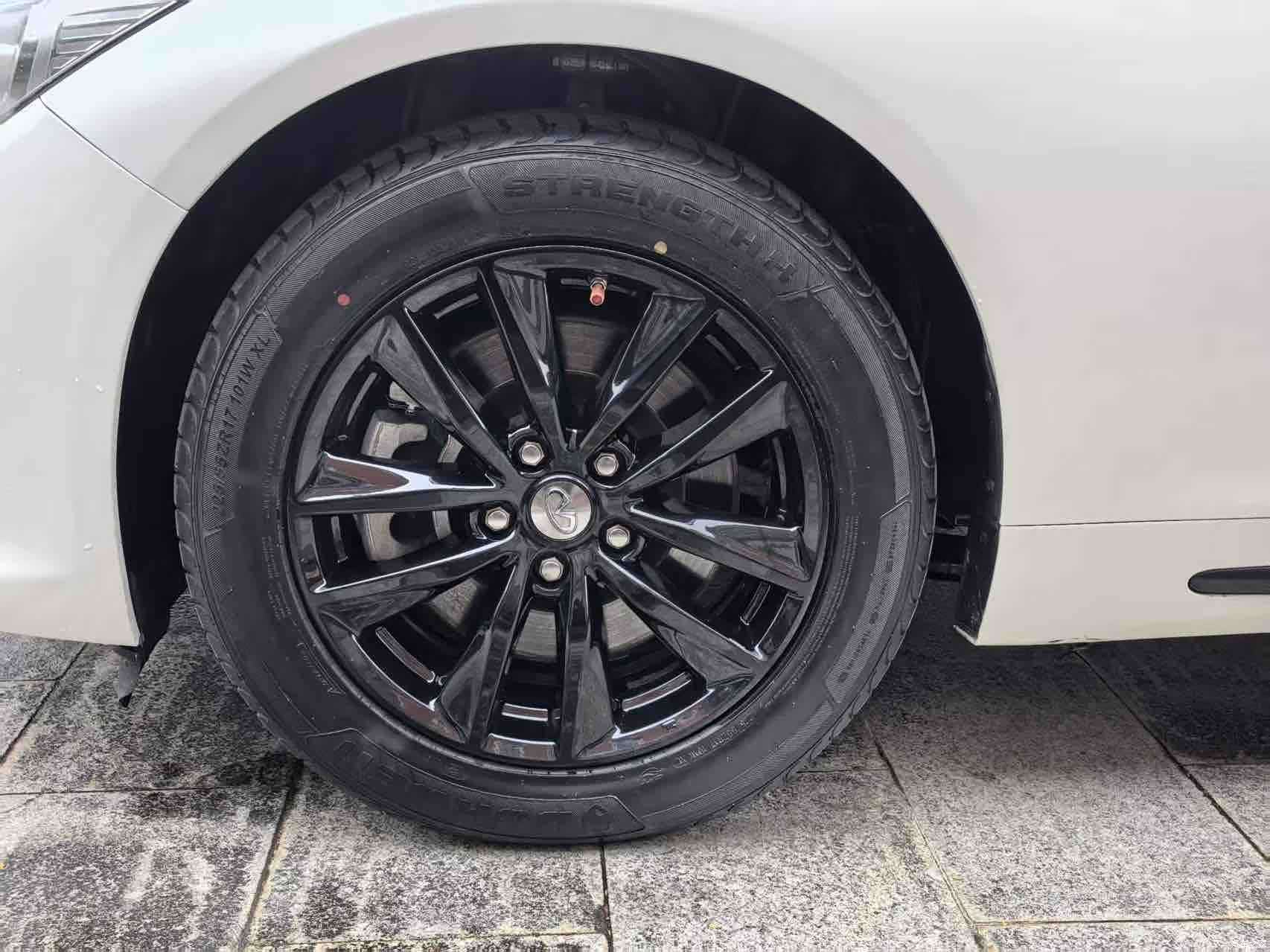 Infiniti Q50L, 2017 11