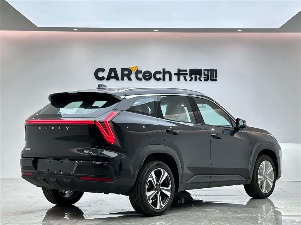 Geely Boyue, 2025 все фото
