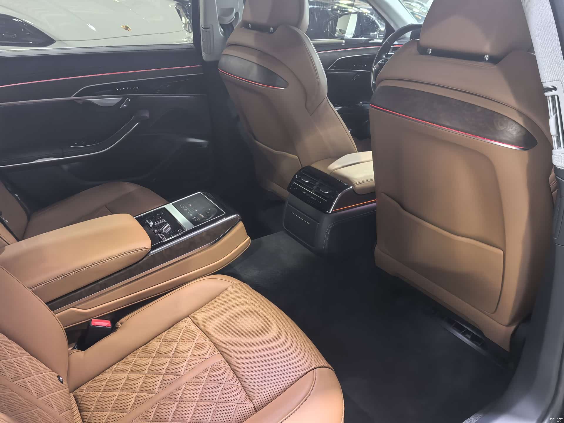 Audi A8L, 2023 6