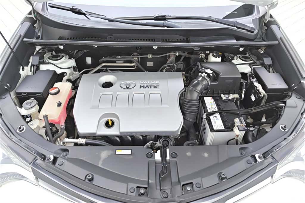 Toyota RAV4, 2018 10