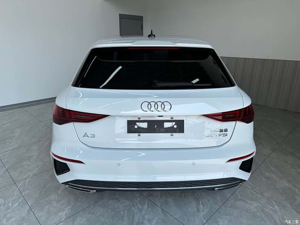 Audi A3, 2022 все фото